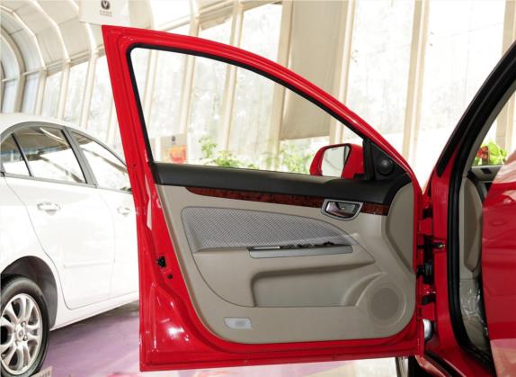 长安CX30 2012款 三厢 1.6L 手动豪华型 车厢座椅   前门板