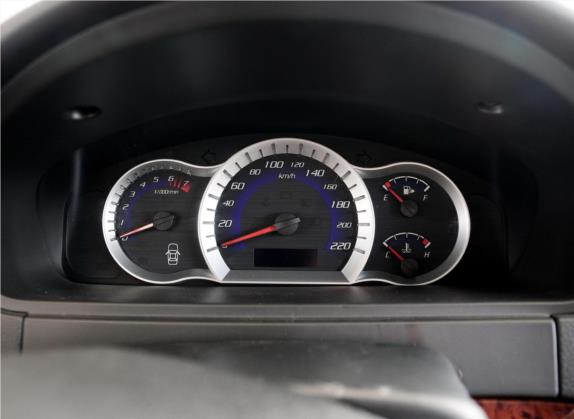 长安CX30 2012款 三厢 1.6L 手动豪华型 中控类   仪表盘