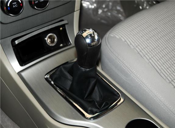 长安CX30 2012款 三厢 1.6L 手动豪华型 中控类   挡把