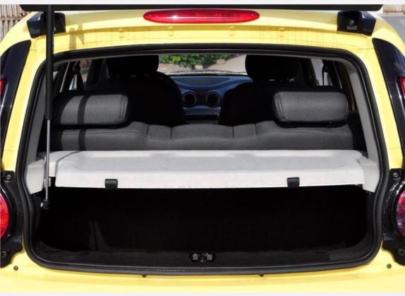 奔奔MINI 2010款 1.0L 手动标准型 车厢座椅   后备厢