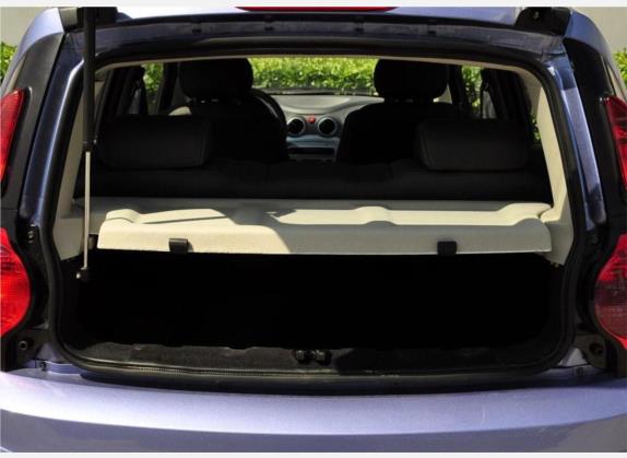 奔奔MINI 2010款 1.0L 手动舒适型 车厢座椅   后备厢