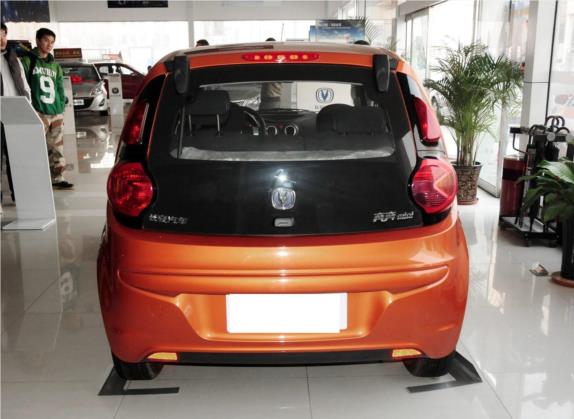 奔奔MINI 2012款 1.0L 手动时尚版 国IV 外观   正后