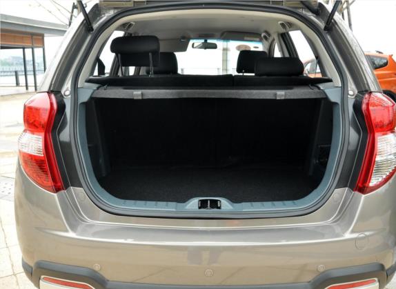 长安CX20 2011款 1.3L 自动运动版 车厢座椅   后备厢