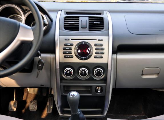 长安CX20 2011款 1.3L 手动舒适版 中控类   中控台