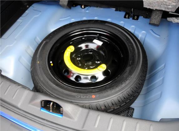 长安CX20 2014款 1.4L 手动运动版 国V 其他细节类   备胎