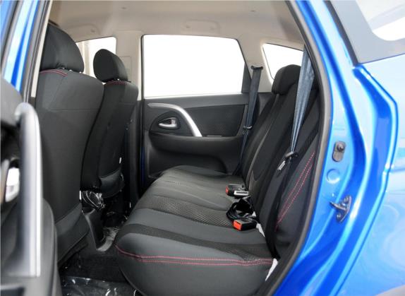 长安CX20 2014款 1.4L 手动运动版 国V 车厢座椅   后排空间