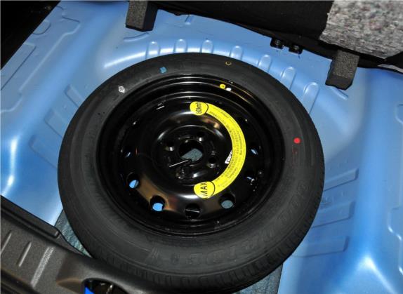 长安CX20 2014款 1.4L 手动运动版 国IV 其他细节类   备胎