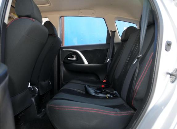 长安CX20 2014款 1.4L 手动天窗导航版 国IV 车厢座椅   后排空间