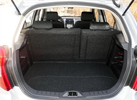 长安CX20 2014款 1.4L 手动天窗导航版 国IV 车厢座椅   后备厢
