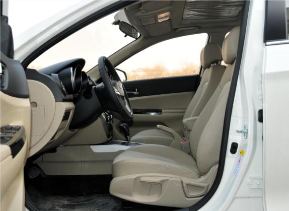 逸动 2012款 1.6L 自动尊贵型 国IV 车厢座椅   前排空间