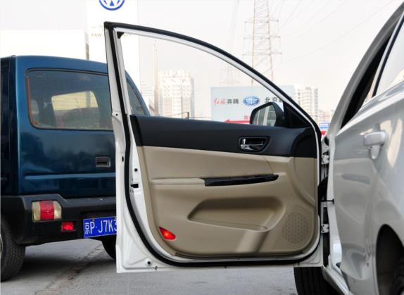 逸动 2012款 1.6L 自动尊贵型 国IV 车厢座椅   前门板