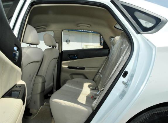 逸动 2012款 1.6L 手动舒雅型 国IV 车厢座椅   后排空间
