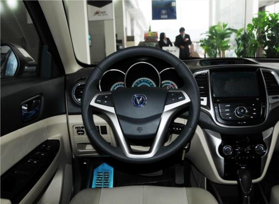 逸动 2012款 1.6L 自动豪华型 国IV 中控类   驾驶位