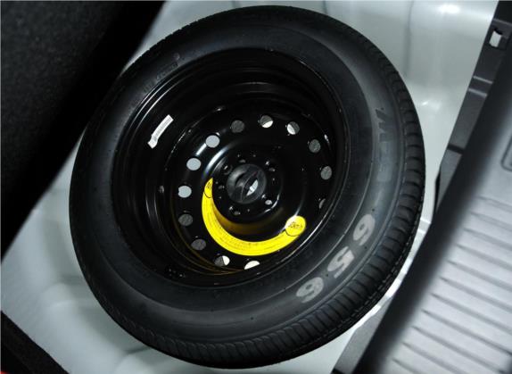 逸动 2012款 1.6L 自动豪华型 国IV 其他细节类   备胎