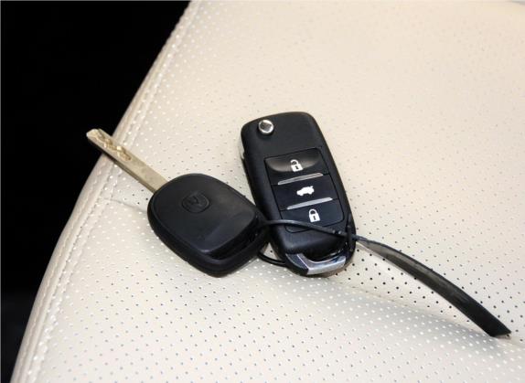 逸动 2013款 1.6L 手动豪华型 国V 其他细节类   钥匙
