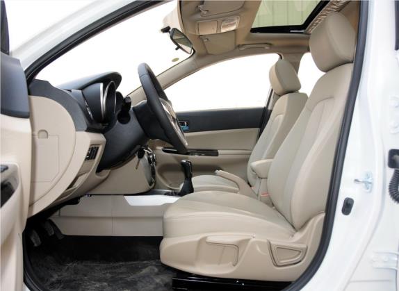 逸动 2013款 1.6L 手动豪华型 国V 车厢座椅   前排空间