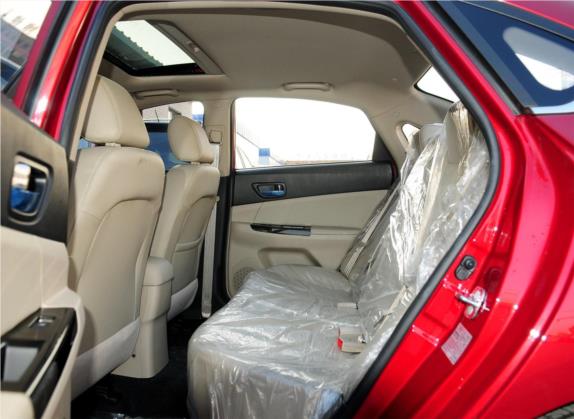 逸动 2013款 1.6L 自动豪华型 国V 车厢座椅   后排空间