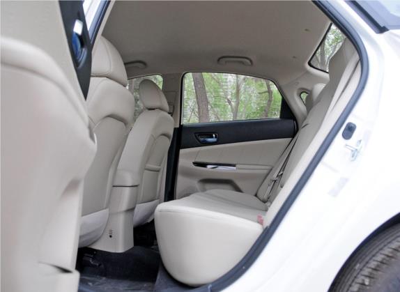 逸动 2014款 1.6L 手动精英型 车厢座椅   后排空间