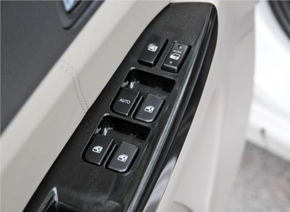 逸动 2014款 1.6L 手动精英型 车厢座椅   门窗控制