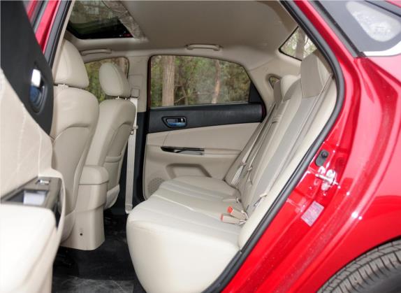 逸动 2014款 1.6L 自动豪华型 车厢座椅   后排空间