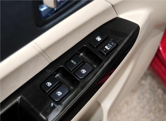 逸动 2014款 1.6L 自动豪华型 车厢座椅   门窗控制