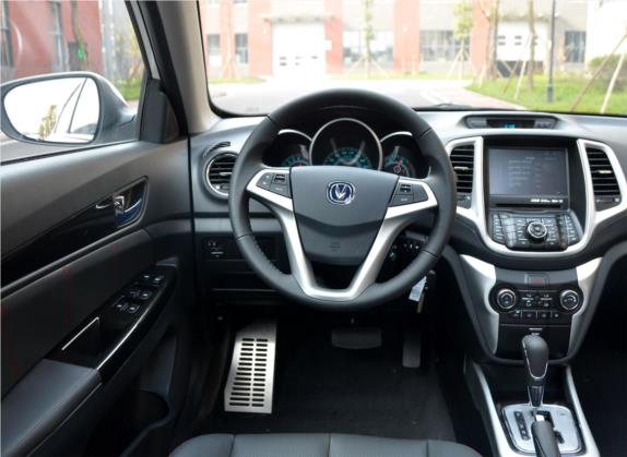 逸动 2014款 1.5T 自动运动尊贵型 中控类   驾驶位