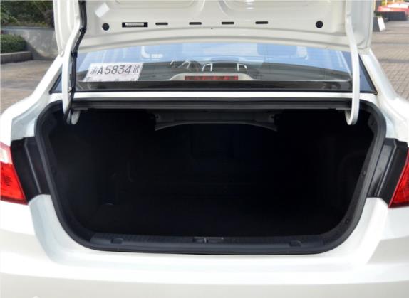 逸动 2014款 1.5T 自动运动尊贵型 车厢座椅   后备厢