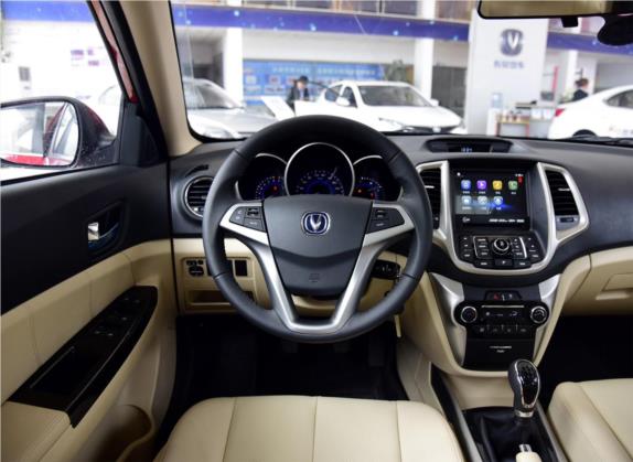 逸动 2015款 1.6L 手动豪华型 国IV 中控类   驾驶位