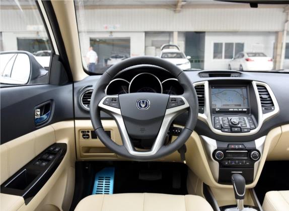 逸动 2015款 1.6L 自动豪华型 中控类   驾驶位