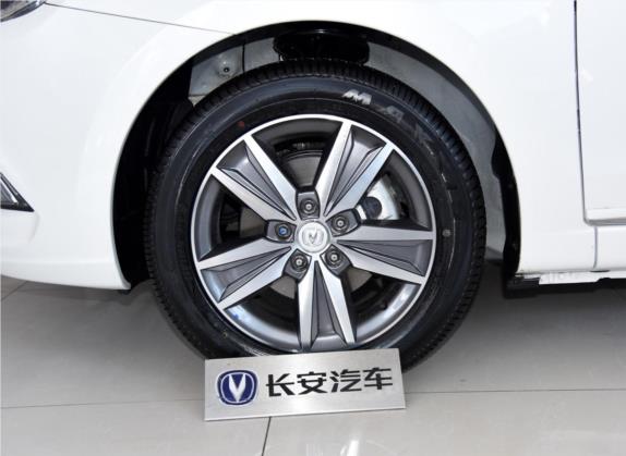 逸动 2015款 1.6L 手动尊贵型 国IV 其他细节类   前轮