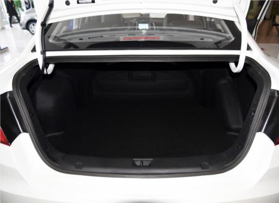 逸动 2015款 1.6L 手动尊贵型 国IV 车厢座椅   后备厢