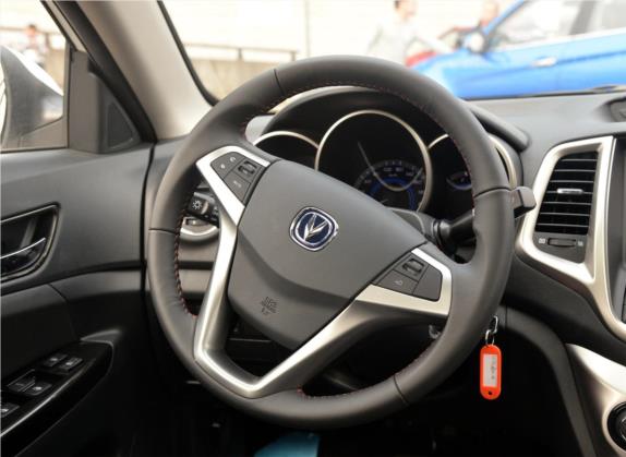 逸动 2015款 1.6L 自动尊贵型 中控类   驾驶位