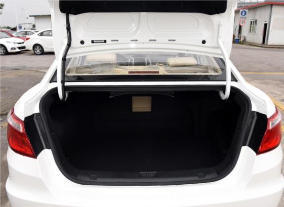 逸动 2015款 1.6L 手动精英型 国V 车厢座椅   后备厢