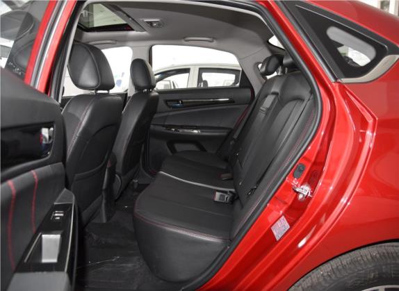 逸动 2015款 1.6L 手动尊贵型 国V 车厢座椅   后排空间