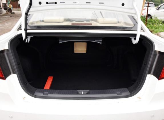逸动 2016款 1.6L 自动风尚型 车厢座椅   后备厢