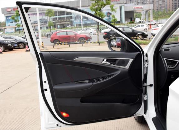 逸动 2016款 1.6L GDI 手动劲尚型 车厢座椅   前门板