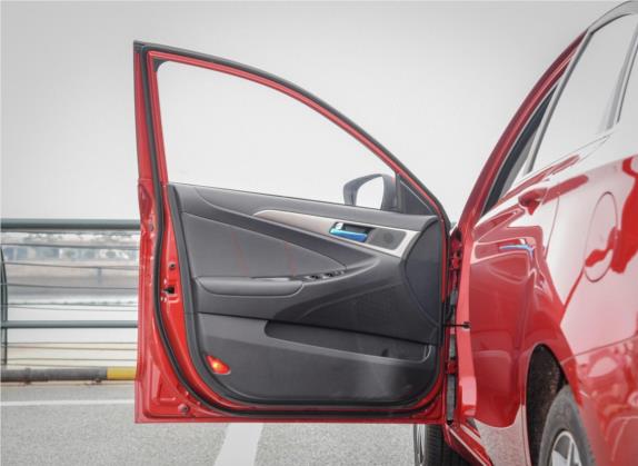 逸动 2016款 1.6L GDI 手动劲锐型 车厢座椅   前门板