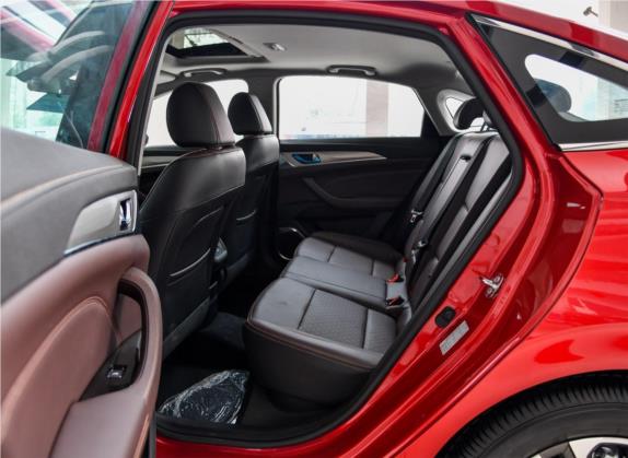 逸动 2018款 1.6L GDI 手动领尚型 车厢座椅   后排空间