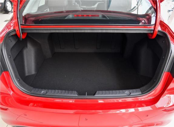 逸动 2018款 1.6L GDI 手动领尚型 车厢座椅   后备厢