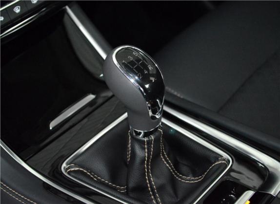 逸动 2018款 1.6L GDI 手动时尚型 中控类   挡把