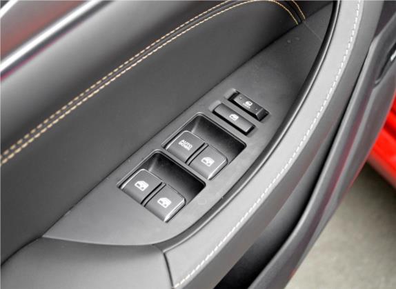 逸动 2018款 1.6L GDI 手动时尚型 车厢座椅   门窗控制