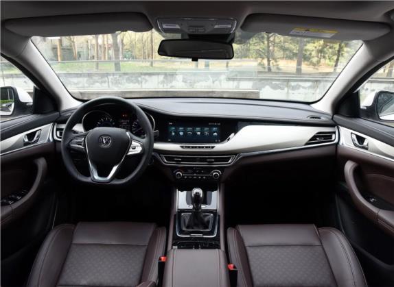 逸动 2018款 1.6L GDI 手动尊尚型 中控类   中控全图