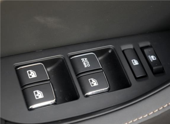 逸动 2018款 1.6L GDI 自动时尚型 车厢座椅   门窗控制