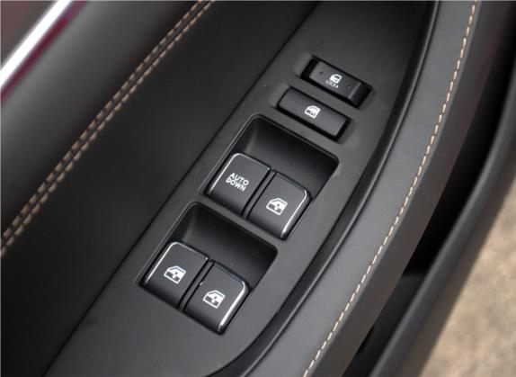 逸动 2018款 高能版 1.6L GDI 手动先锋型 国V 车厢座椅   门窗控制