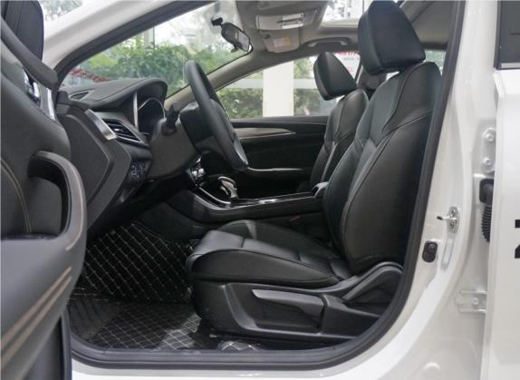 逸动 2018款 高能版 1.6L GDI 自动先锋型 国V 车厢座椅   前排空间