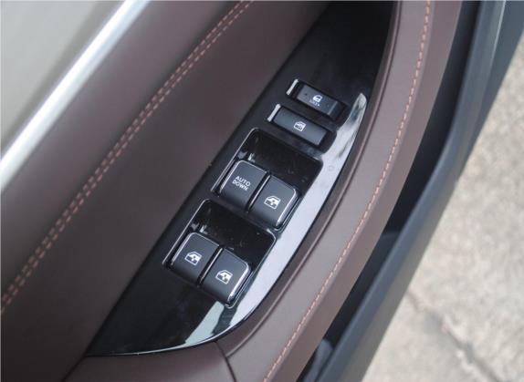 逸动 2018款 高能版 1.6L GDI 自动争锋型 国V 车厢座椅   门窗控制
