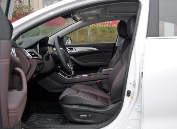 逸动 2018款 高能版 1.6L GDI 自动领锋型 国V 车厢座椅   前排空间