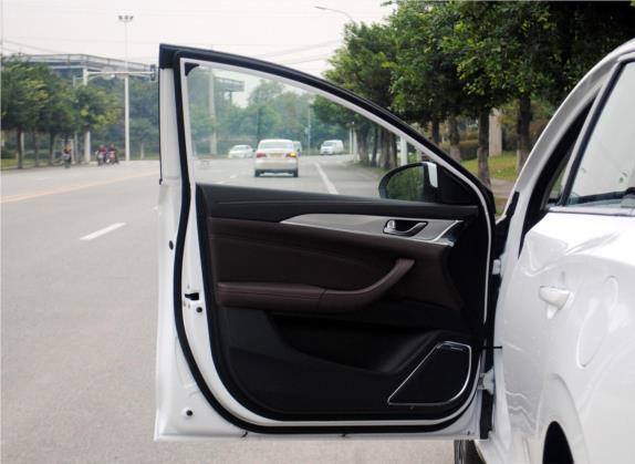 逸动 2018款 高能版 1.6L GDI 自动领锋型 国V 车厢座椅   前门板