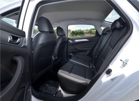 逸动 2019款 1.6L GDI 手动超值版 国V 车厢座椅   后排空间