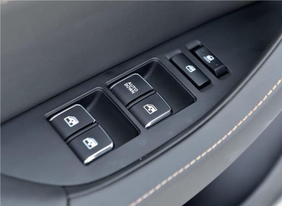 逸动 2019款 1.6L GDI 手动超值版 国V 车厢座椅   门窗控制